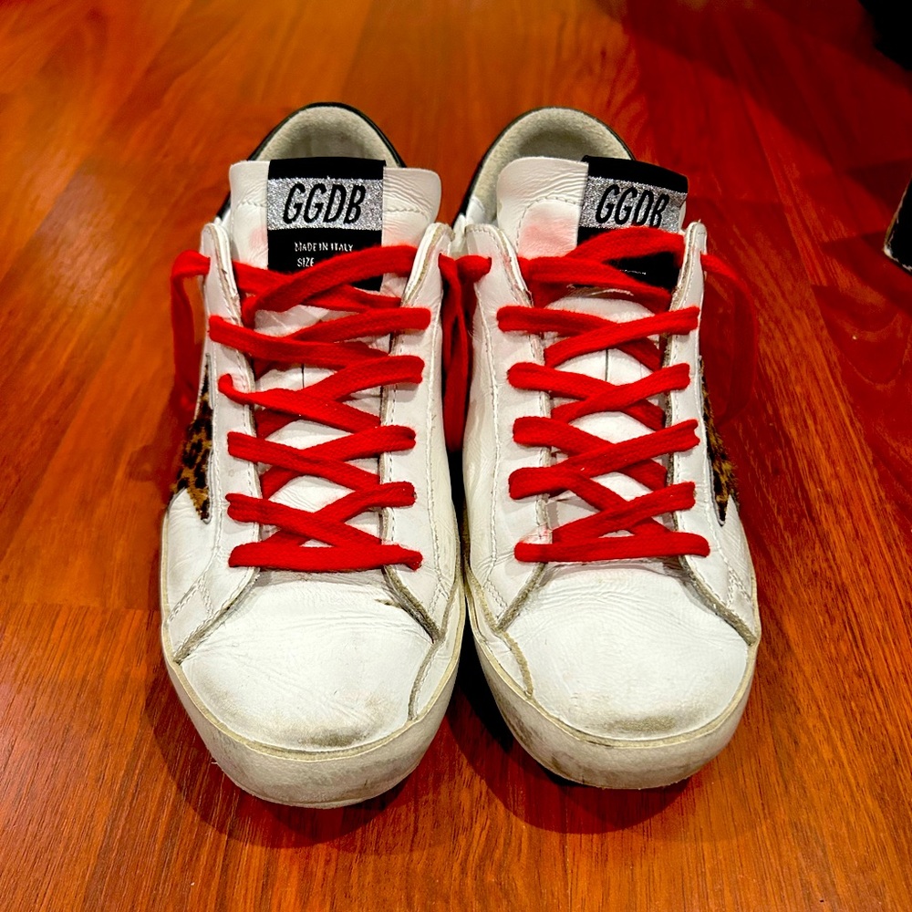 Golden Goose Superstar size EU39 trainers with box.